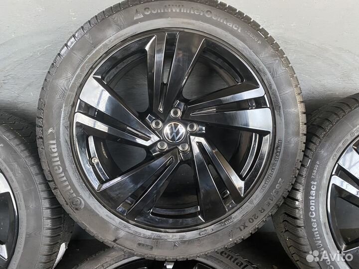 Оригинальные колеса на Volkswagen Touareg III R20