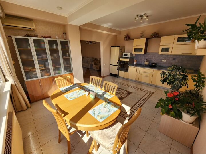 4-к. квартира, 120 м², 5/6 эт.