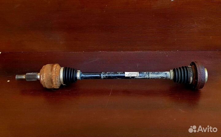 Привод(полуось) задний левый Volkswagen Touareg 1