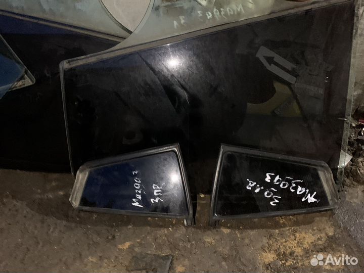 Стекла дверей mazda 3 bk