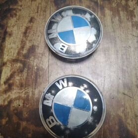 Заглушка на диск колеса BMW