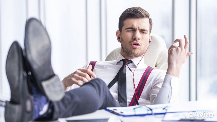 Сотрудник-менеджер в офис