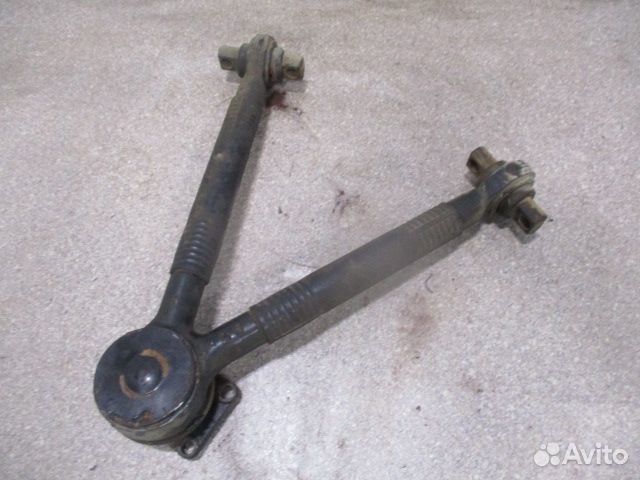 Тяга реактивная V-образная MAN 81432706145