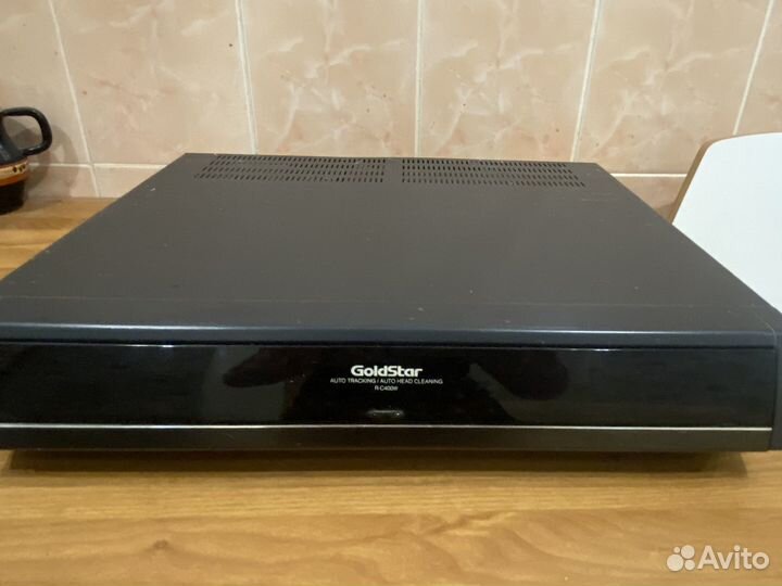 Видеоплеер Goldstar R-C400-W