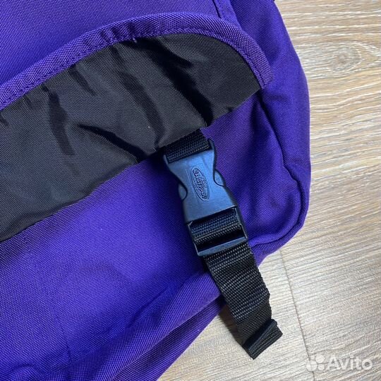 Сумка Eastpak Мессенджер через плечо