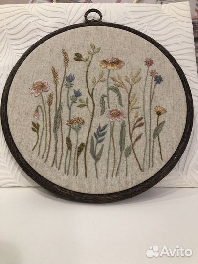 Панно вышивка гладью Ванильная поляна