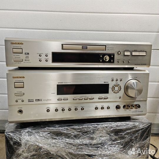 Onkyo tx sr600e + dvd