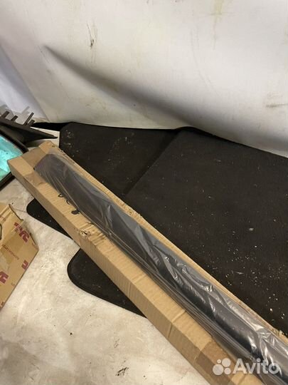 Молдинг передний двери правый Audi A6 C5