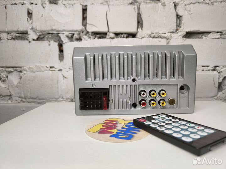 Автомагнитола 7018 Камера в подарок