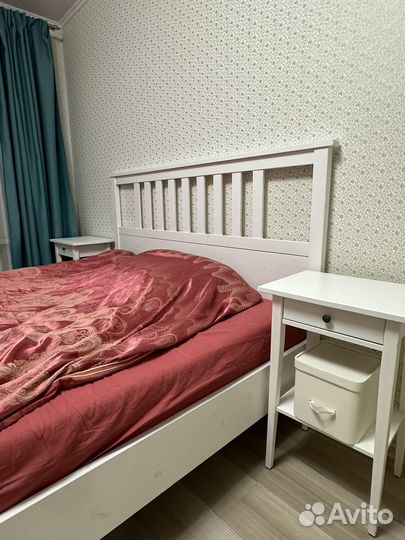 Продас кровать с прикроватными тумбочками