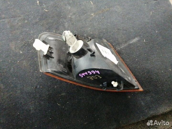 Поворотник к фаре передний левый Nissan Wingroad