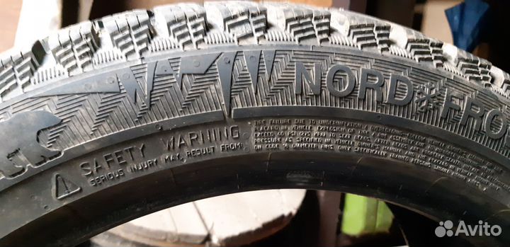 Gislaved Nord Frost 200 235/45 R18