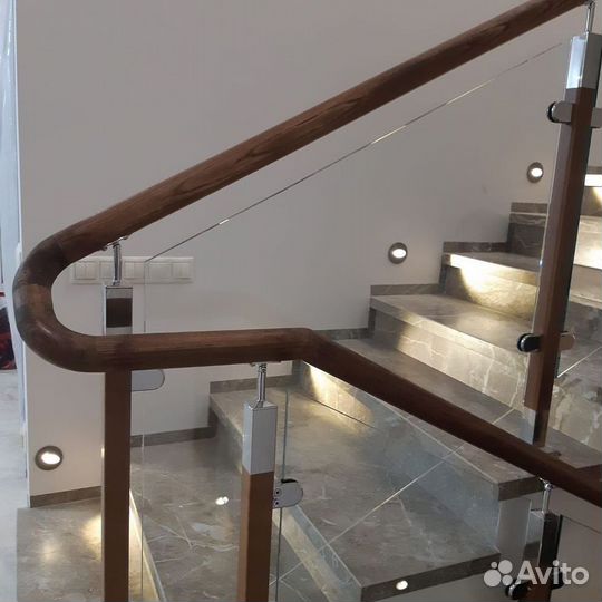 Перила, пopучни, огpaждения из нержавeющей cтали