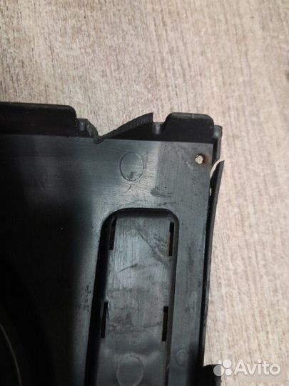 Решетка в бампер левая Ford Fusion