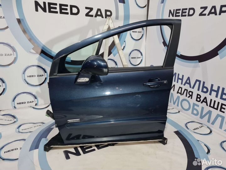 Передняя левая дверь на Peugeot 308