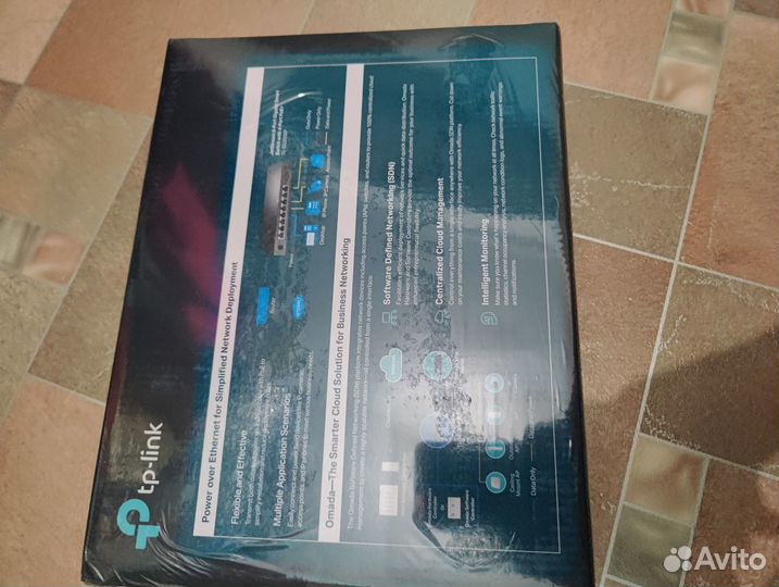 Точка доступа TP-Link Omada Jet stream port 8