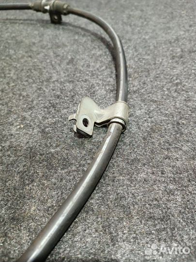 Трос стояночного тормоза задний левый Mitsubishi