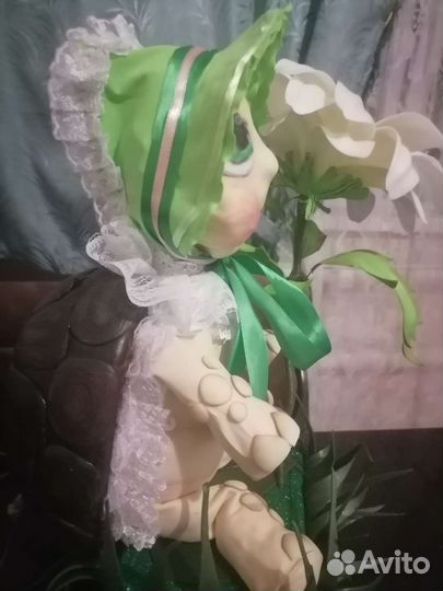 Черепашка с ромашкой