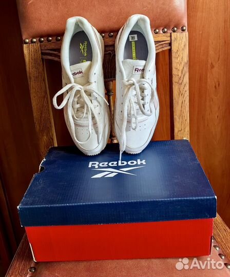 Кроссовки Reebok, оригинал разм 37-37,5 новые