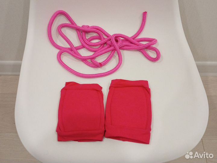 Гимнастическая скакалка