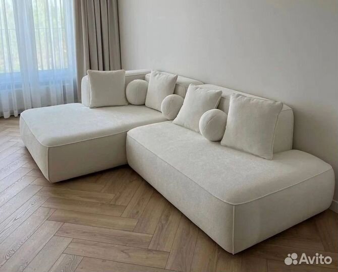 Диван мягкий