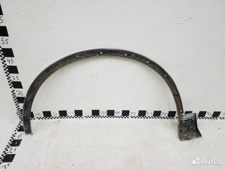 Накладка крыла переднего правого Audi Q7 2 окрашен