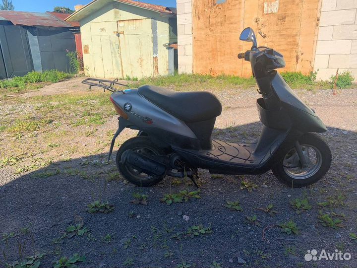 Мопед Suzuki lets2