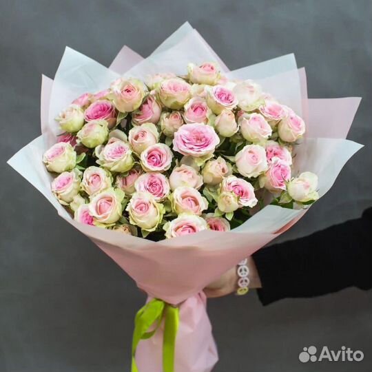 Букет из Кустовых Роз. Цветы с Доставкой