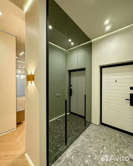 Шкаф прихожая новая