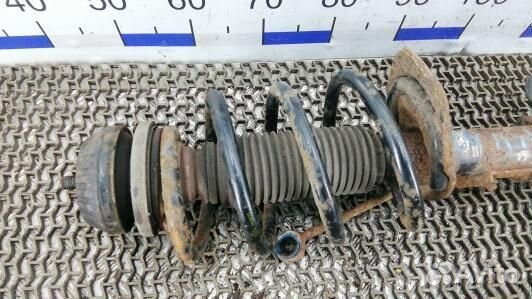 Стойка передняя левая mercedes benz vito W639 (2UK