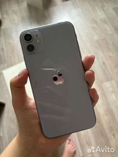iPhone 11, 64 ГБ
