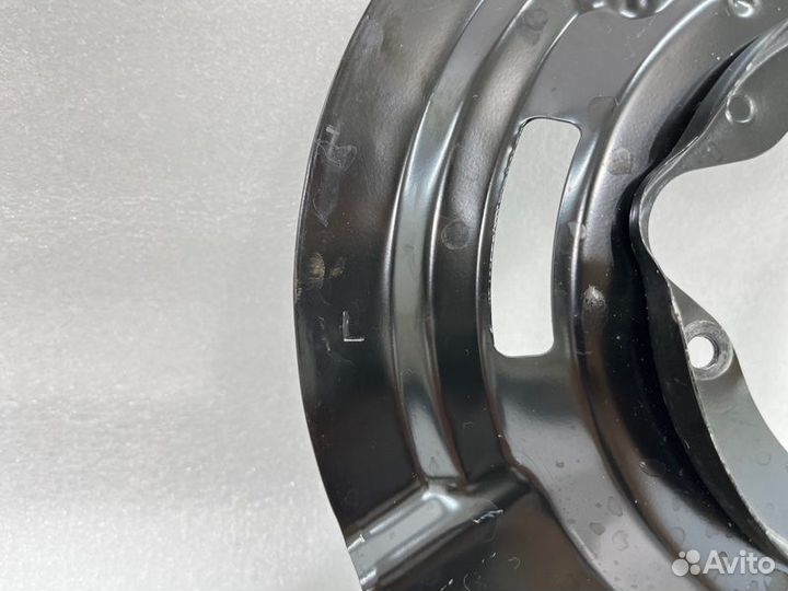 Пыльник тормозного диска передний левый Kia Cerato