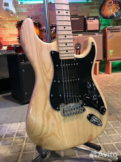 Электрогитара G&L Legacy + Комплект