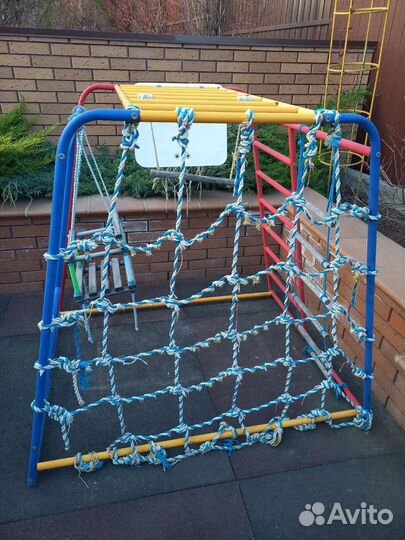 Детский спортивный комплекс уличный