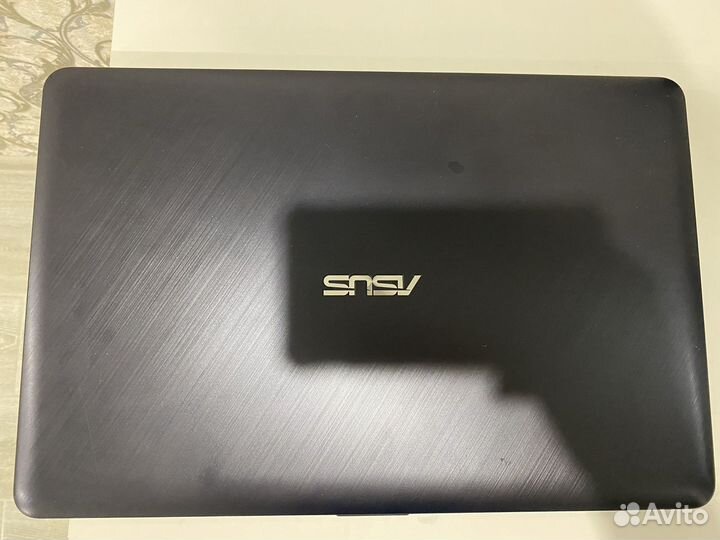 Ноутбук asus