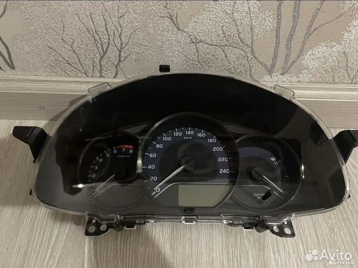 Панель приборов Toyota Corolla E180