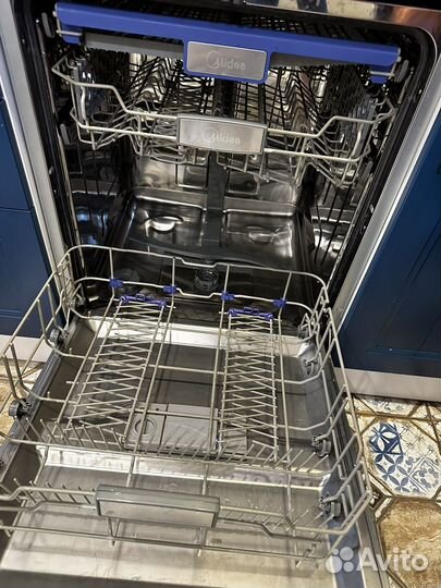 Посудомоечная машина Midea нерабочая