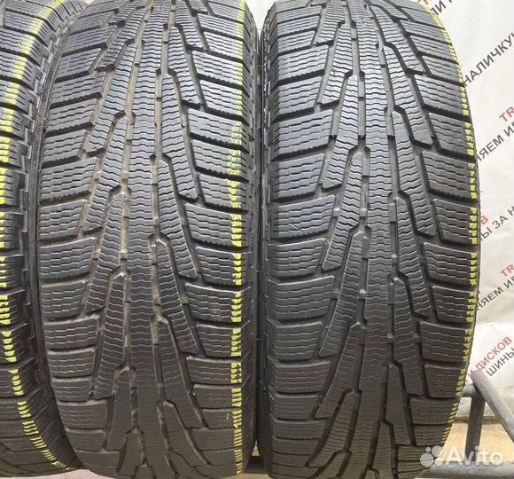Nokian Tyres Hakkapeliitta R2 215/65 R16 99N