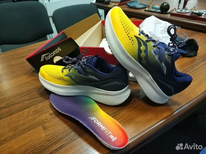 Кроссовки Saucony