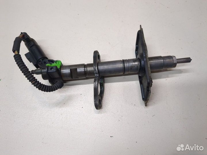 Форсунка топливная Volkswagen Phaeton, 2009