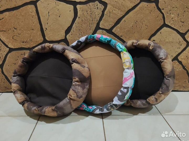 Лежанки для кошек и собак