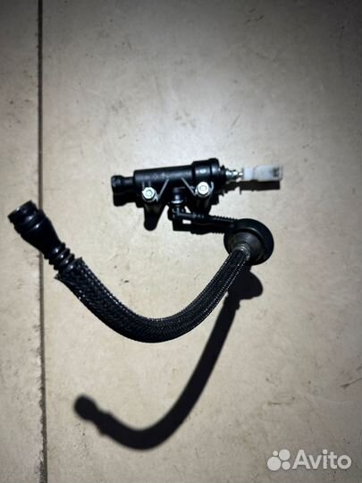 Главный цилиндр сцепления Chevrolet Camaro 6