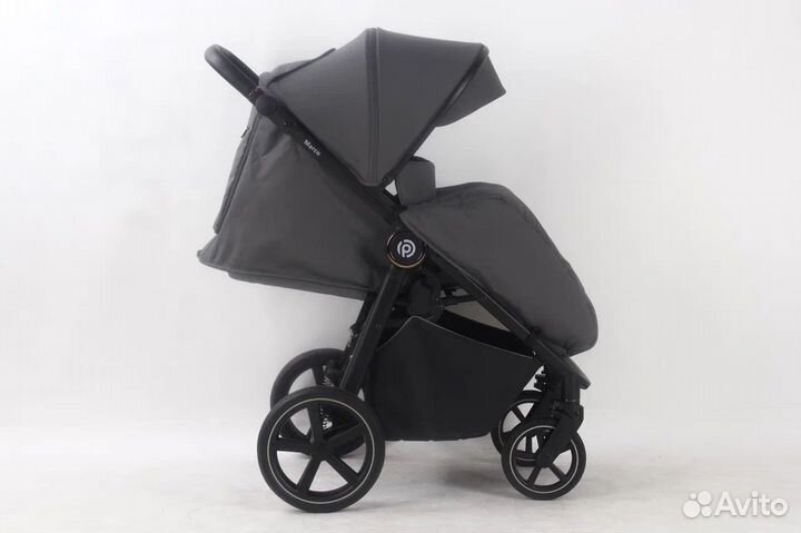 Коляска прогулочная