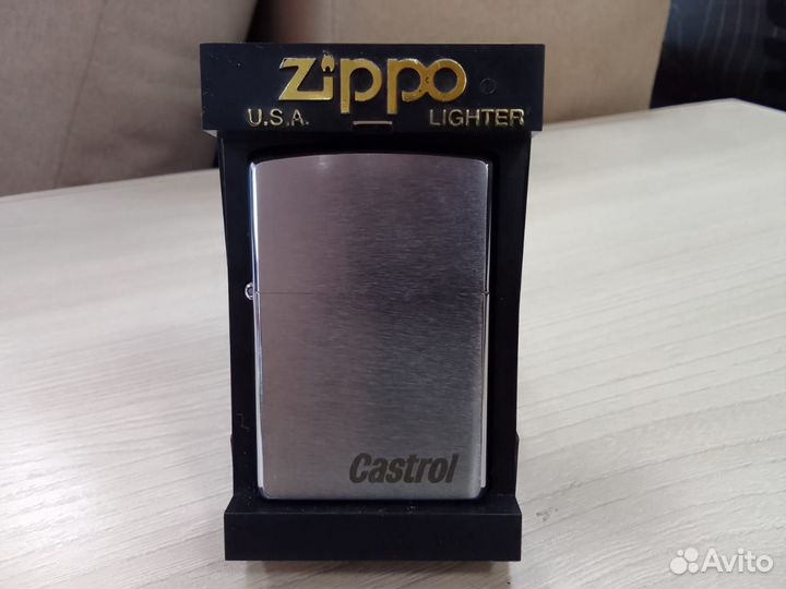 Новая Зажигалка Zippo Castrol XVI без 2000г