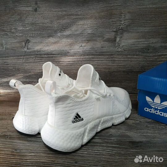 Кроссовки белые Adidas артикул 905 лето