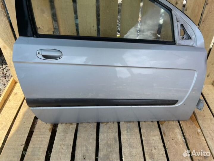 Дверь передняя правая Chevrolet Aveo T255