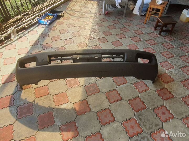 Продается бампер таете лэнд крузер 100 2007г