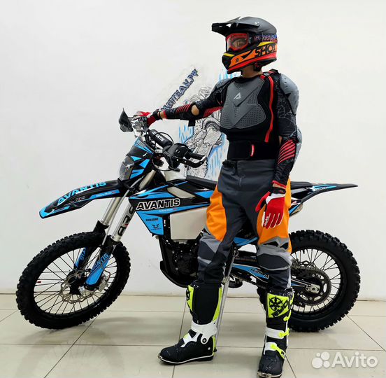 Мотоцикл Avantis Enduro 250 EFI Exclusive PR300