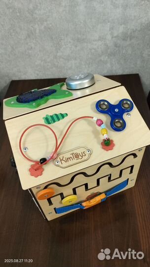 Бизиборд домик