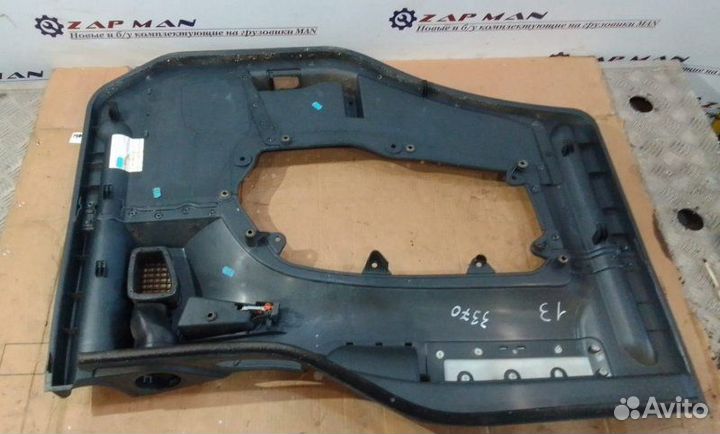 Обшивка двери правая Man Tgl